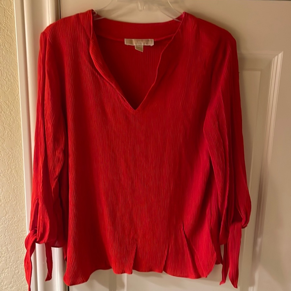 Michael Kors red v neck top size Medium